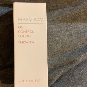 Mary Kay oil control lotion